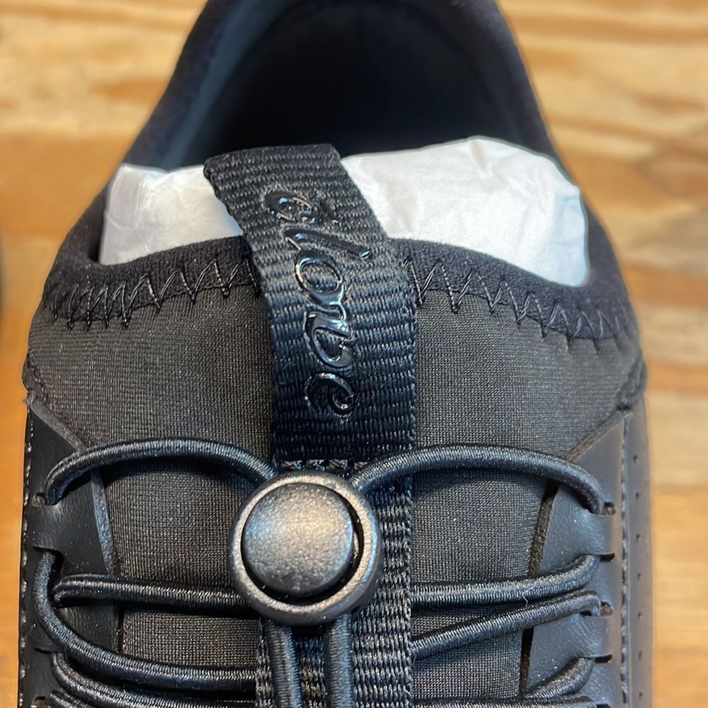 NWT Clove woman’s black tennis shoes - Picture 4 of 15